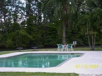 5th image of 4409 SW 34th Ter
