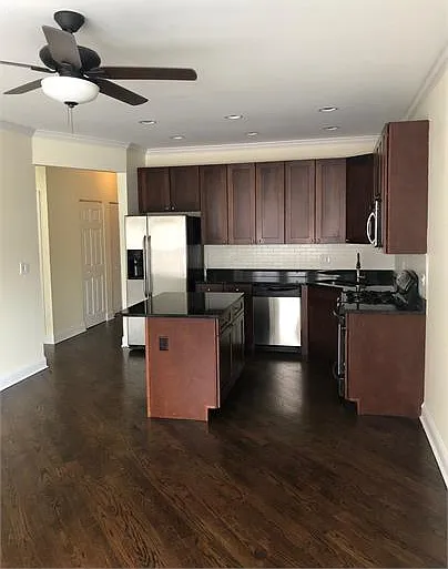 1901 N Kimball Ave #2 — Photo 2