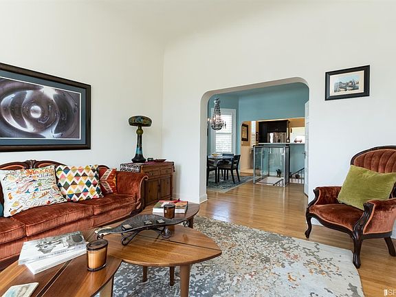5th image of 125 Richland Ave