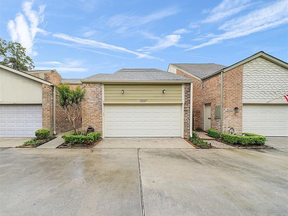 1st image of 15137 Kimberley Ct #27