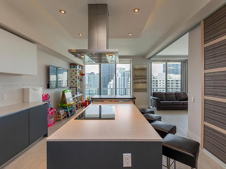 1300 Brickell Bay Dr #3804 — Photo 32