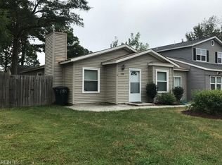 1404 Chickadee Ln, Virginia Beach, VA 23454