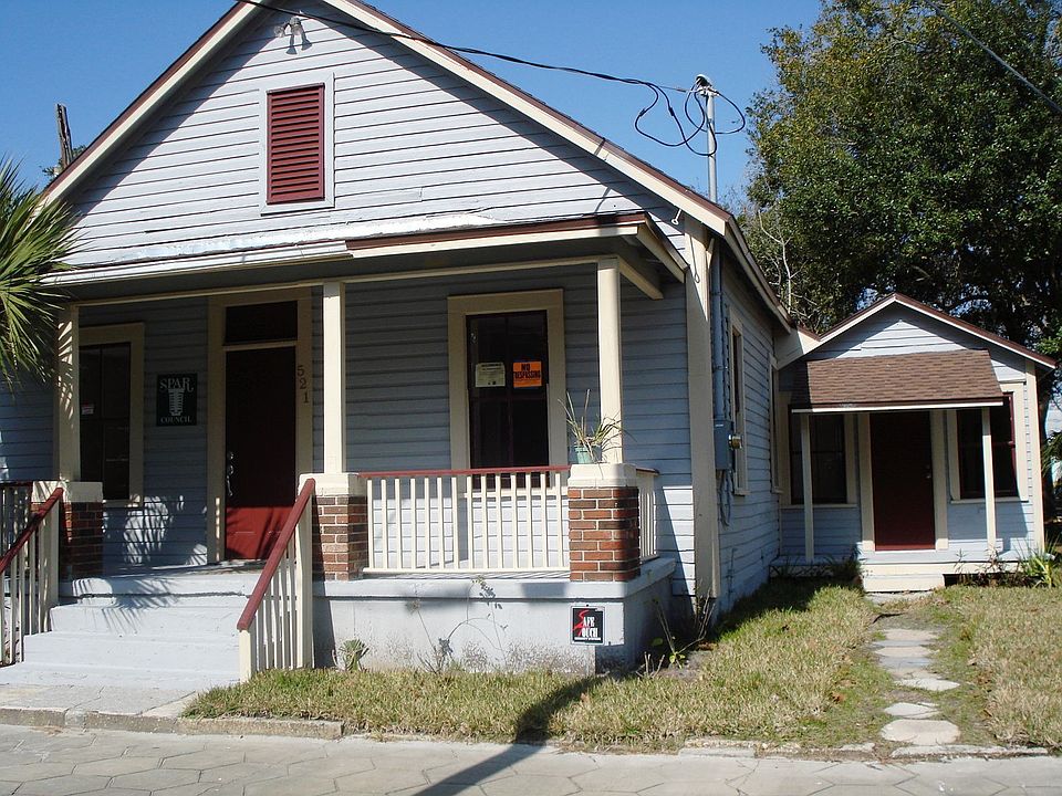 1st image of 521 E 5th St