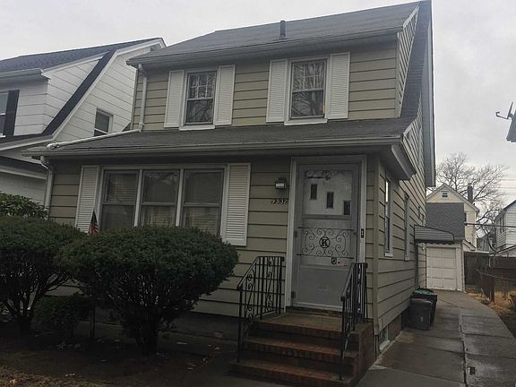 3rd image of 9332 215th St