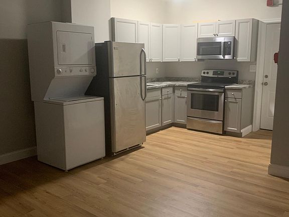 2nd image of 3300 N Hancock St #1