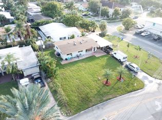 2300 NE 13th St, Pompano Beach, FL 33062