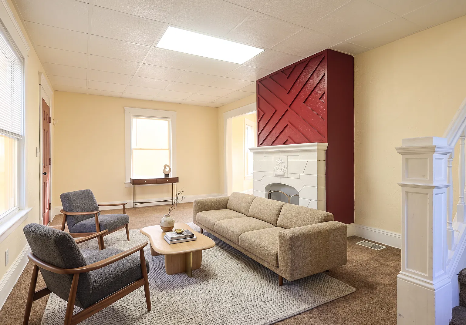 Spacious 3 bedroom 1 bathroom home near Lakefront Reservation! — Photo 4