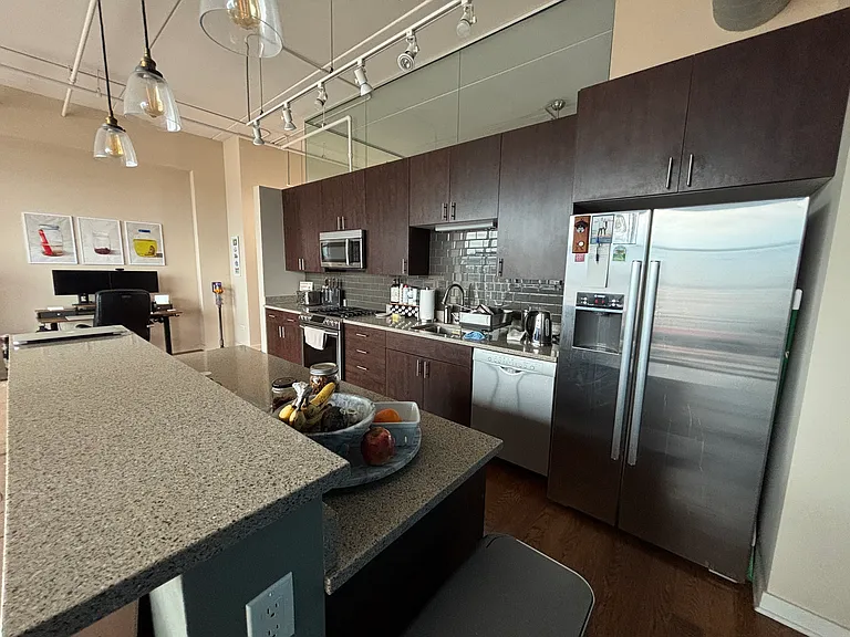1224 W Van Buren St #713 — Photo 5