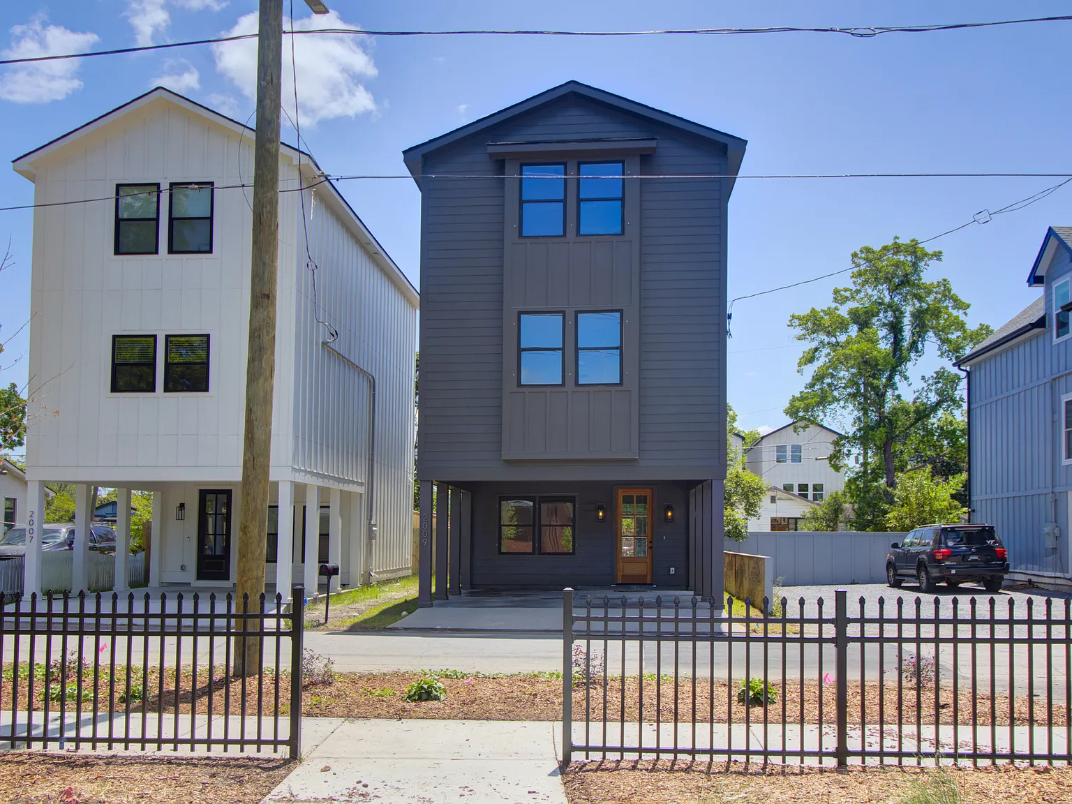 3 bed, 3.5 bath, 1782 sqft, $3,000 — Photo 3