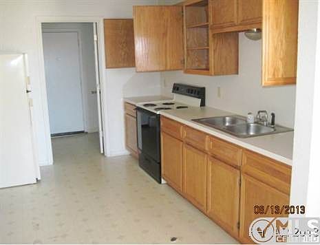 2nd image of 108 Horseshoe Dr #Ab