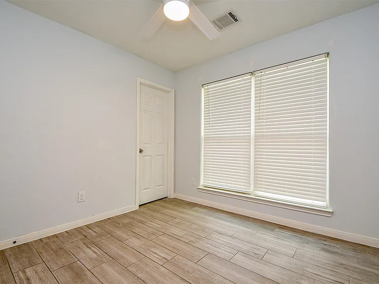 6747 England St #A — Photo 20