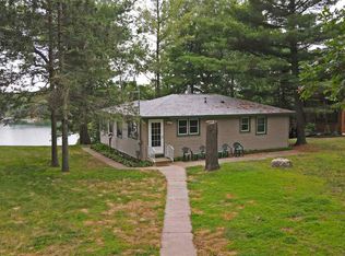 W5007 Wilson Rd, Waupaca, WI 54981