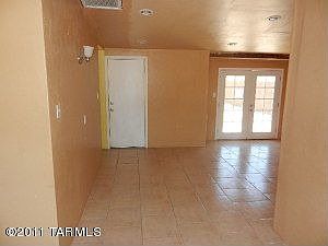5th image of 3743 E 23rd St