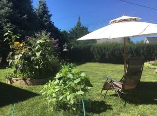 61 Lyncrest Dr, Rochester, NY 14616