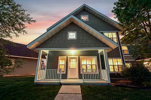 12382 69th Ln NE Photo 1