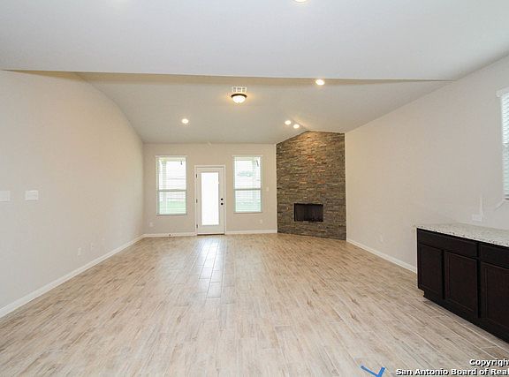 4th image of 6110 Rio Piedra Dr