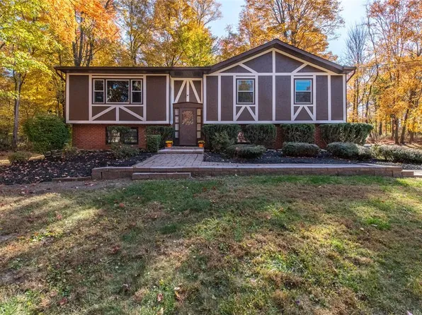 57 Sylvan Lake Road, Hopewell Junction, NY 12533