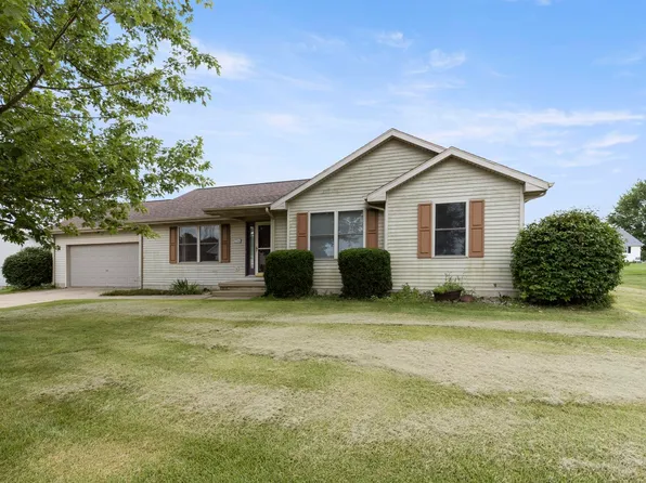 704 Aster Ct, Bourbon, IN 46504