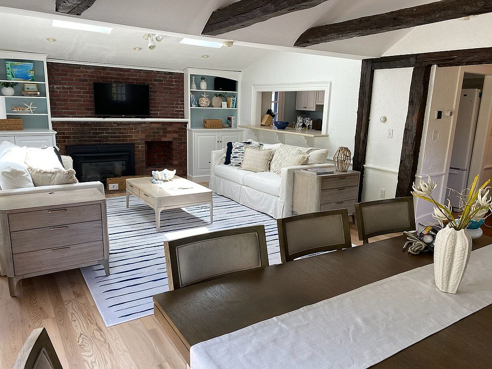 11 Livingroom
