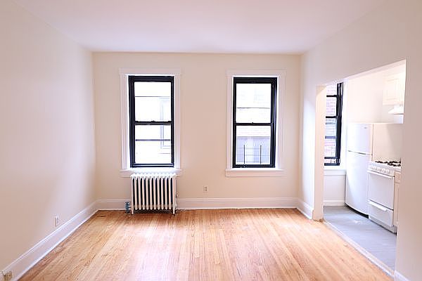 1st image of 132-70 Sanford Ave #6-G