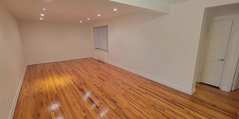 1st image of 212-03 75th Ave #2E