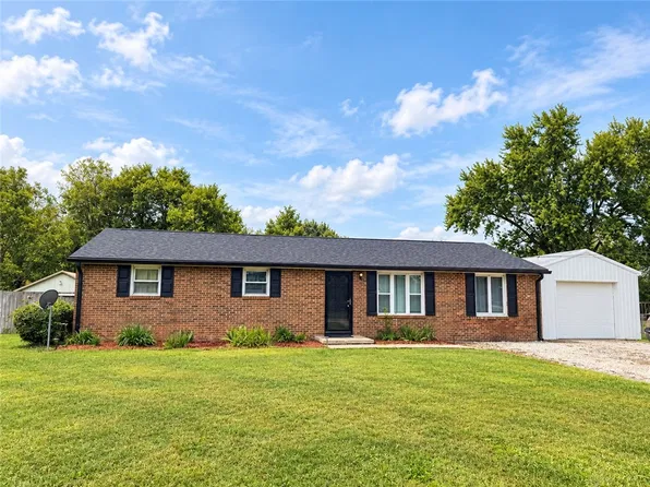 3605 Ruby Dr, New Carlisle, OH 45344