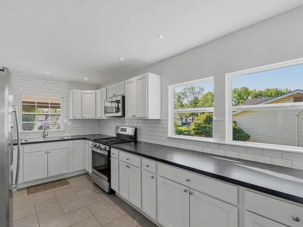 1021 Richfield Rd, Newark, DE 19713