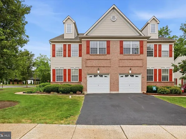 101 Raintree Xing, Hatfield, PA 19440