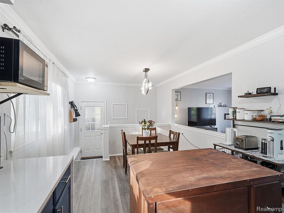 15317 Green Lane Ave, photo 10