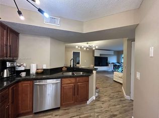 8977 Wiles Rd APT 208, Coral Springs, FL 33067