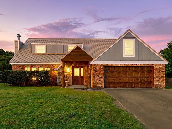 2nd image of 404 Brookview Dr