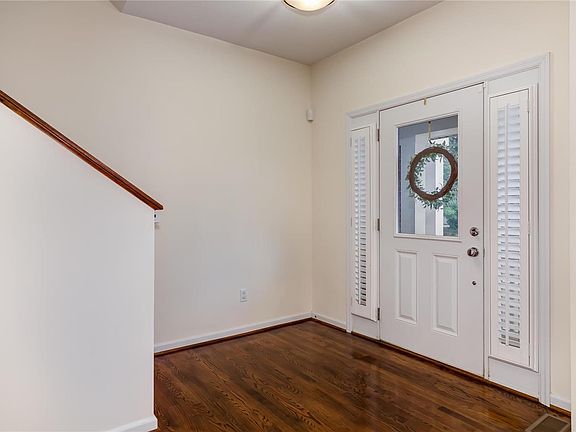 5th image of 3421 Cambridge Ave