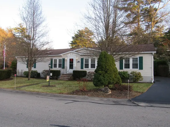 2 Heather Ln, Carver, MA 02330