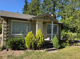 1902 NE 120th St, Seattle, WA 98125