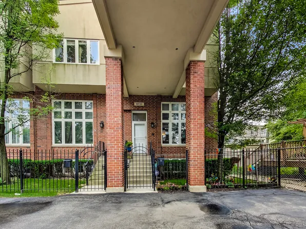 4915 W Gunnison St APT D, Chicago, IL 60630