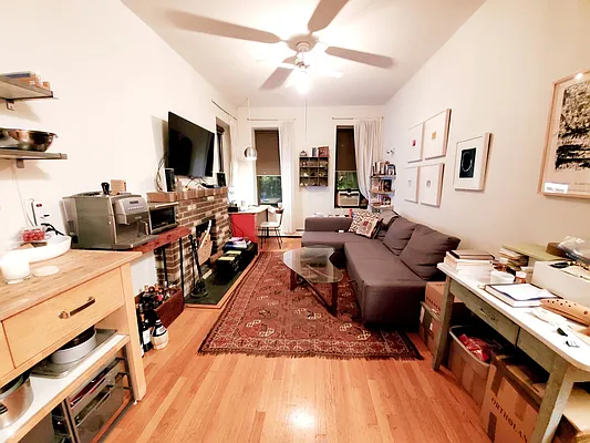 Rented by Brooklyn Property Group LLC | media 29