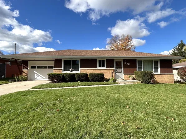 632 South 16th AVENUE, West Bend, WI 53095
