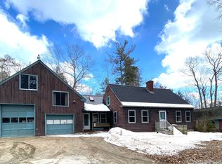 7 Whispering Pines Ln, Raymond, ME 04071