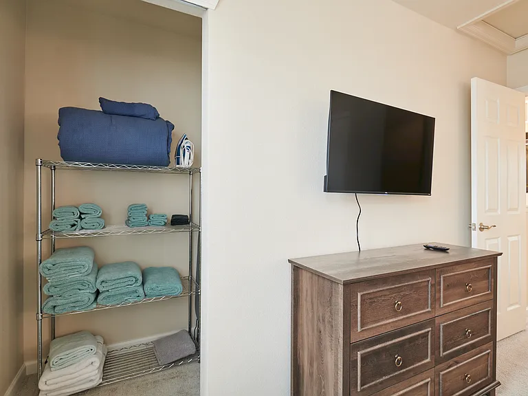 6339 Hanover St — Photo 18