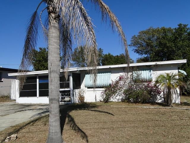 1st image of 10421 117th Dr
