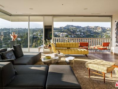 9255 Doheny Rd APT 2701, West Hollywood, CA, 90069