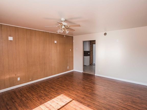 3rd image of 6221 Hermosa St
