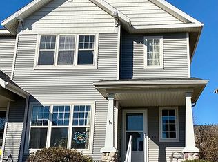 1472 Wild Iris St, Sun Prairie, WI 53590