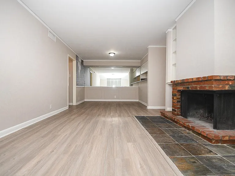 2585 Marilee Ln #2 — Photo 3