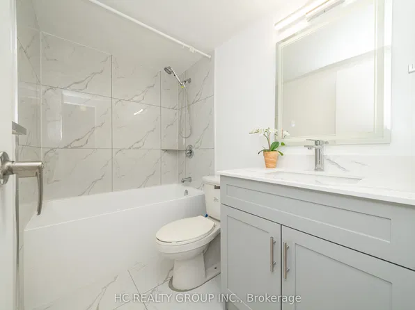 1250 Bridletowne Cir #505, Toronto, ON M1W 2V1