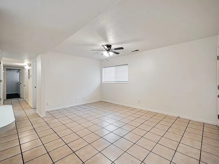 1426 N 1300 W — Photo 8