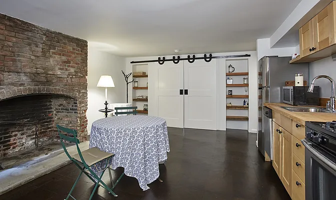 Rented by Compass | media 16