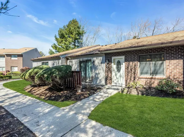 864 Skyline Drive, Coram, NY 11727