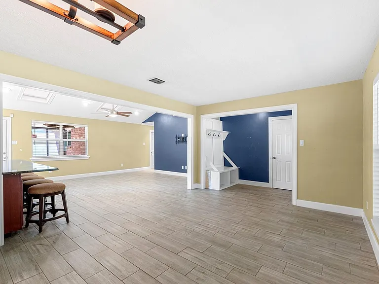 3010 Westerland Dr — Photo 9