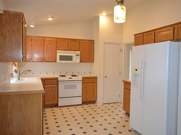 5th image of 22902 E Settler Dr